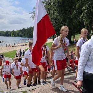 POWITALI MISTRZÓW ŚWIATA W SMOCZYCH ŁODZIACH