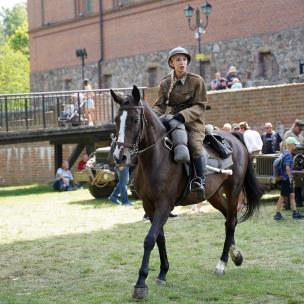 ZAMKOWY PIKNIK HISTORYCZNY PEŁEN ATRAKCJI